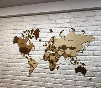 карта мира с гравировкой